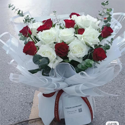 18 roses to city
